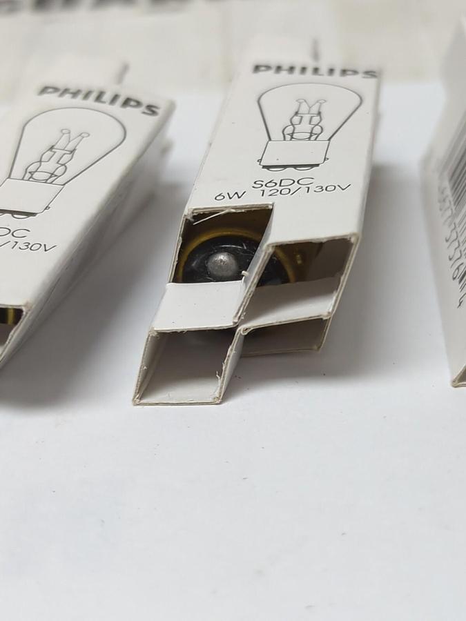 PHILLIPS,S6DC,MINIATURE INCANDESCENT LAMP/BULB 6W 120/130V LOT OF 4 NOS