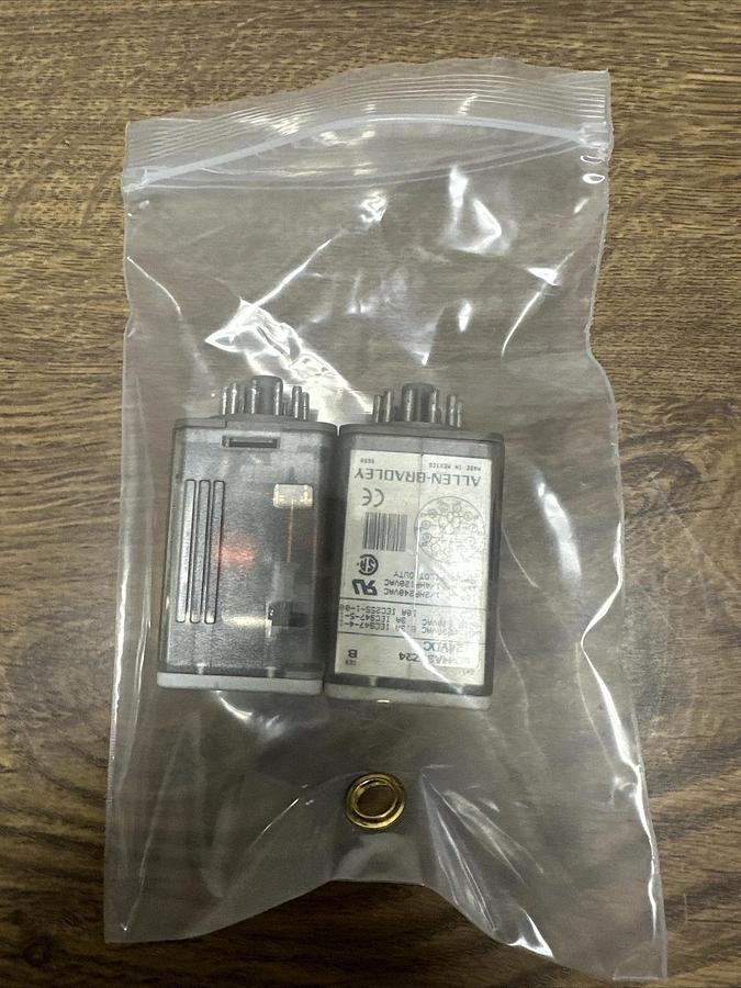 Used Allen Bradley,700-HA33Z24,Relay LOT of 2