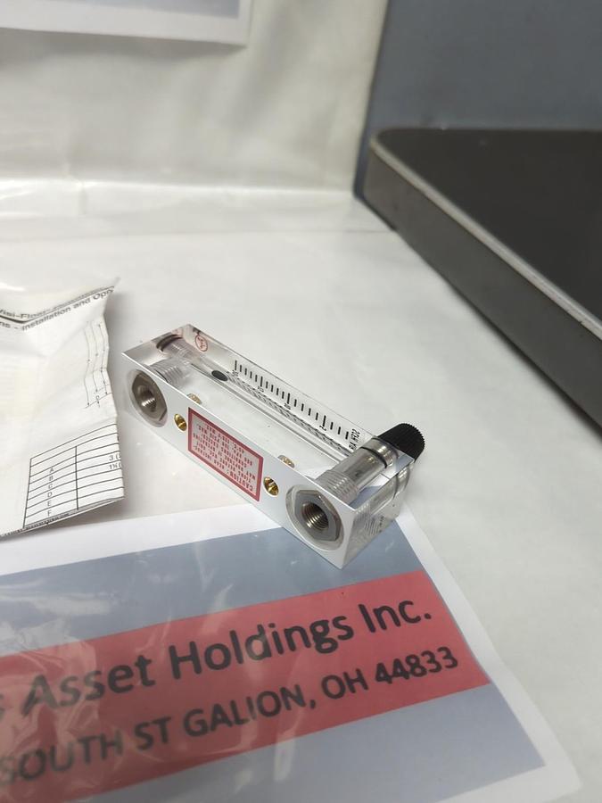 DWYER,VFA-5-SSV,VISA-FLOAT FLOW CONTROL VALVE 2-20 SCFH ACRYLIC BODY SS TRIM NOS