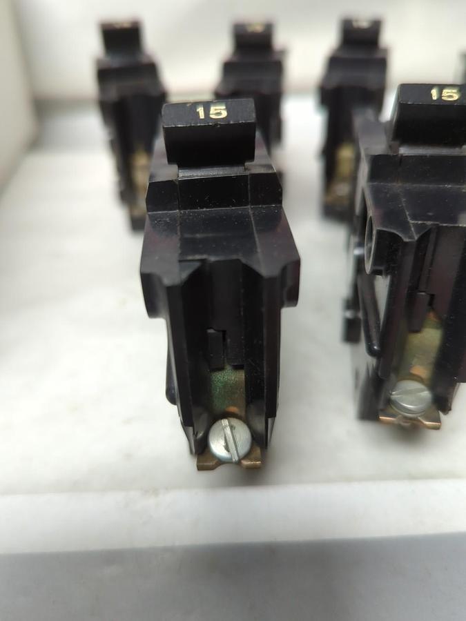 Used F.P.E.,NB15,CIRCUIT BREAKER 15 AMP 1-POLE LOT OF 6 PRE-OWNED