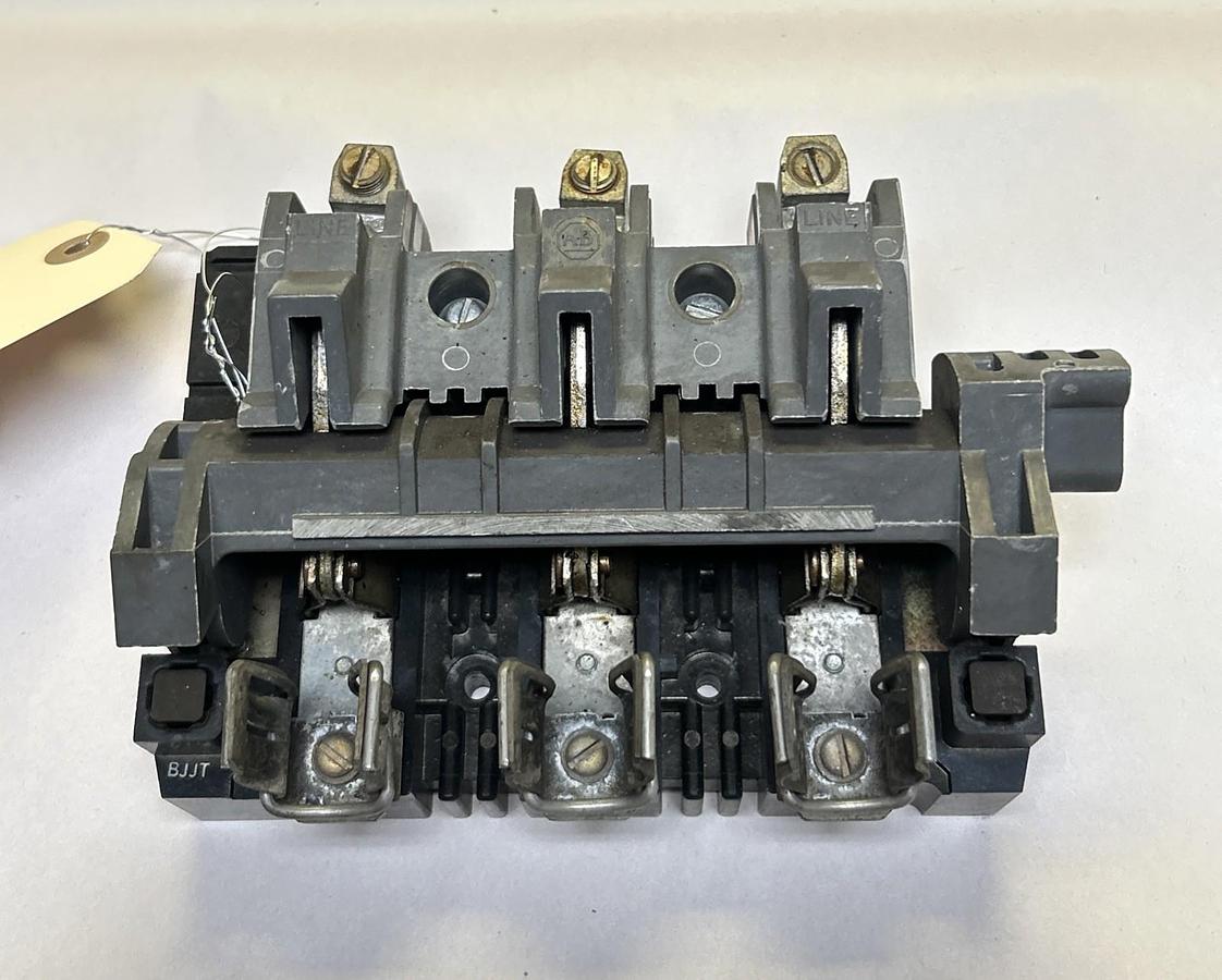 Used ALLEN BRADLEY,40021-567-02,DISCONNECT SWITCH