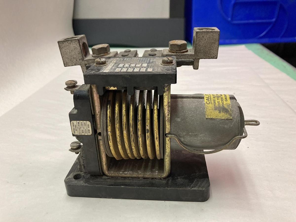 Used Allen Bradley,810-A23A,Inverse Time Relay 600v-ac