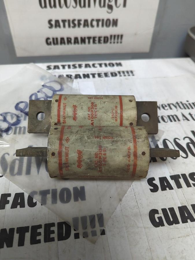 SHAWMUT,A100P300,TYPE-4 FUSES LOT OF 2 NOS