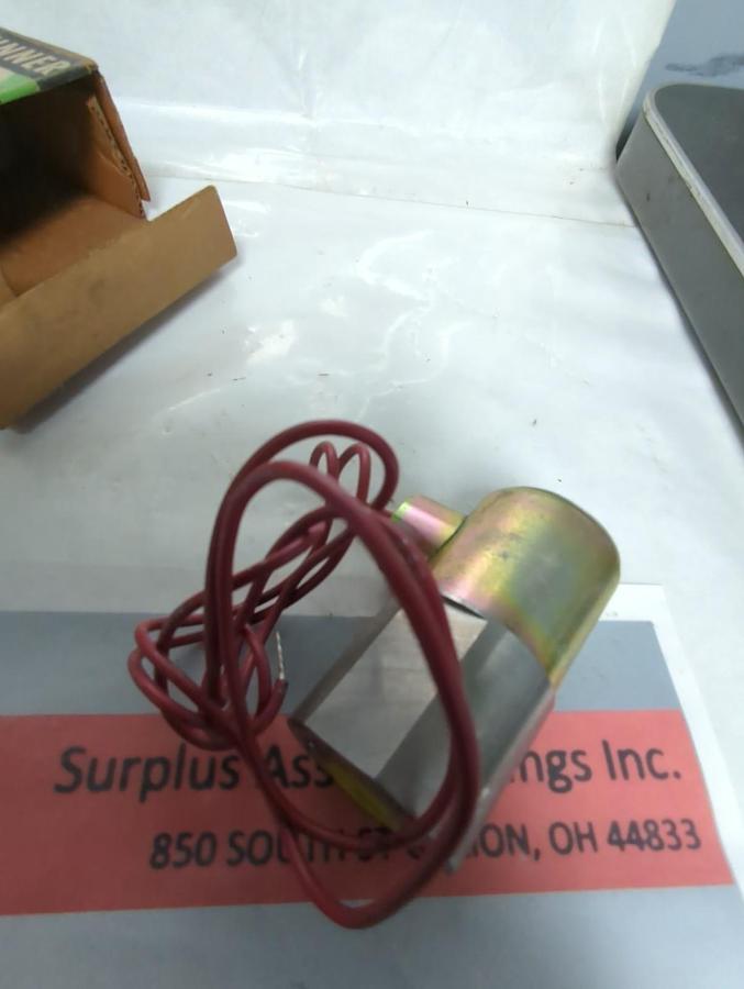 SKINNER,V52LB3012,SOLENOID VALVE 115V 60-CYL NOS