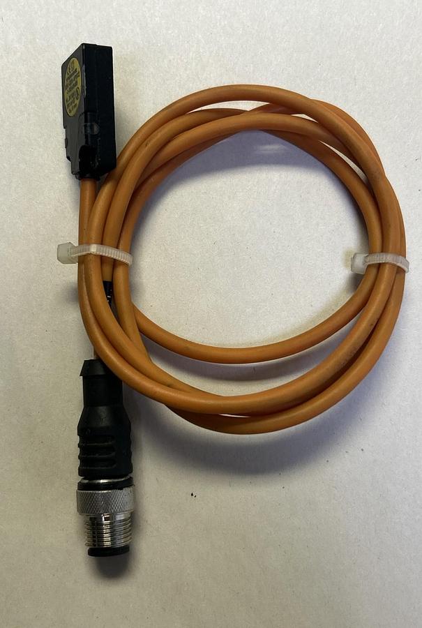 Used TURCK,BI5U-Q08-AP6X2-1-RS4/S488,PROXIMITY SENSOR