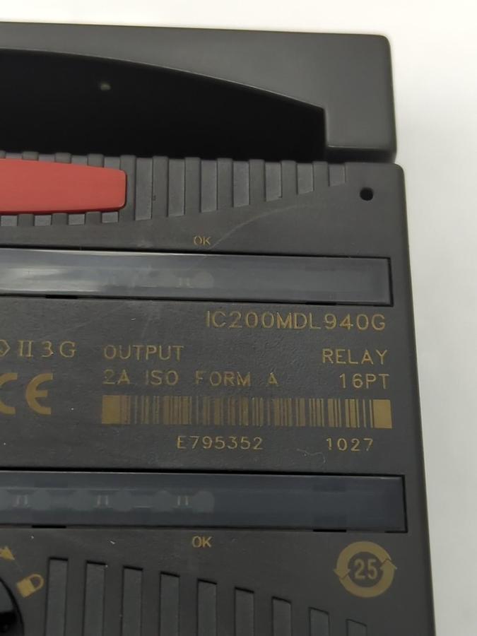 Used GE FANUC,IC200MDL940G,OUTPUT MODULE WITH IC200CHS002L I/O CARRIER PRE-OWNED