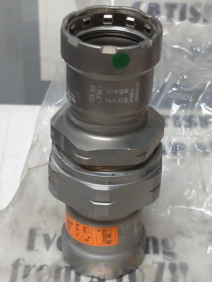 VIEGA MEGAPRESS,N B12,1 IN X1-1/2 IN UNION WITH EPDM LOT OF 2 NOS