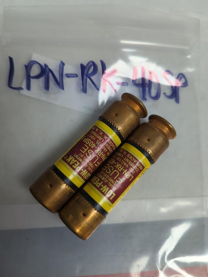 Used COOPER BUSSMANN,LPN-RK-40SP,LOW-PEAK 40 AMP FUSE LOT OF 2 PRE-OWNED