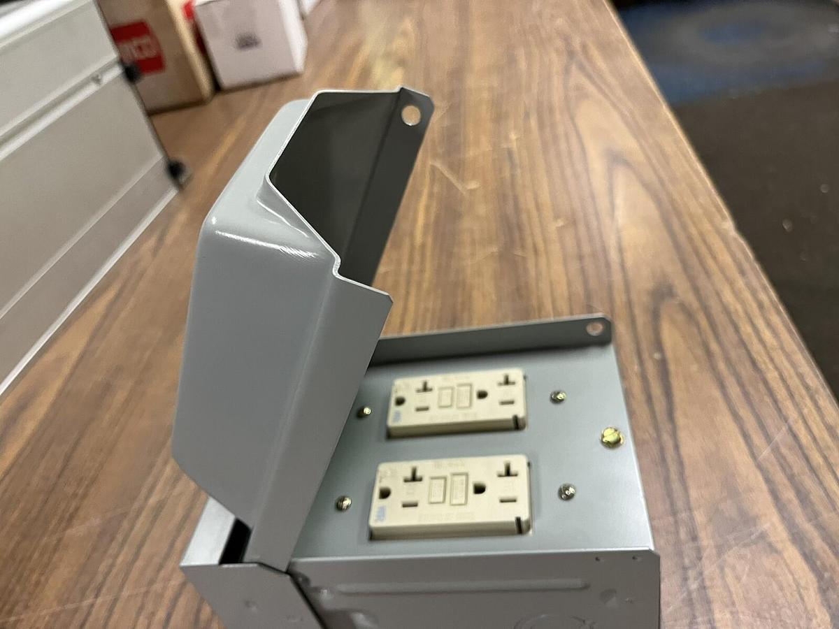 MIDWEST,U011010,Outdoor Power Outlet 20A 120V