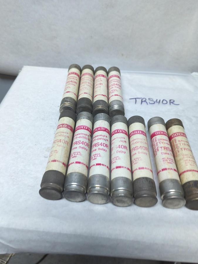Used GOULD SHAWMUT,TRS40R,TRI-ONIC 40 AMP FUSE LOT OF 11 PRE-OWNED