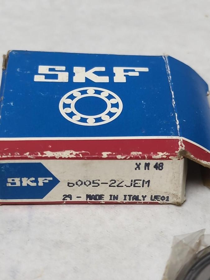 SKF,6005 2ZJEM,DEEP GROOVE BALL BEARING NOS