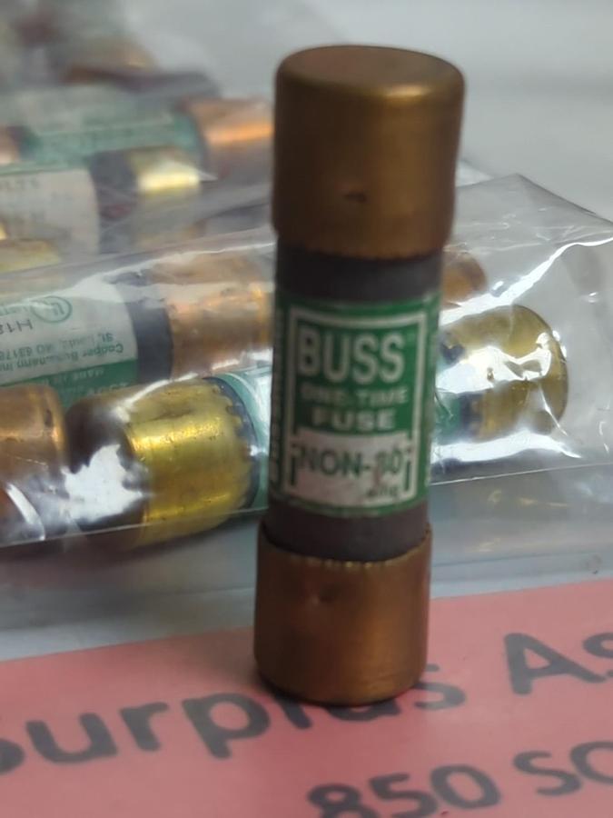Used BUSS,NON-30,ONE-TIME 30 AMP FUSE LOT OF 27 PRE-OWNED