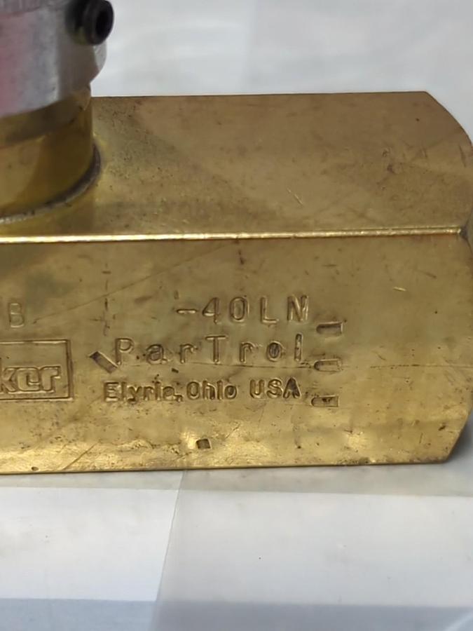 Used PARKER,PF600B,FLOW CONTROL VALVE 2000 PSI 138 BAR PRE-OWNED