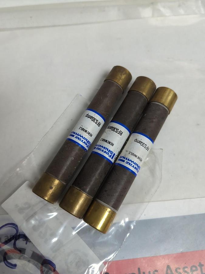 FERRAZ SHAWMUT,RFS30,RENEWABLE 30 AMP FUSE LOT OF 3 PRE-OWNED