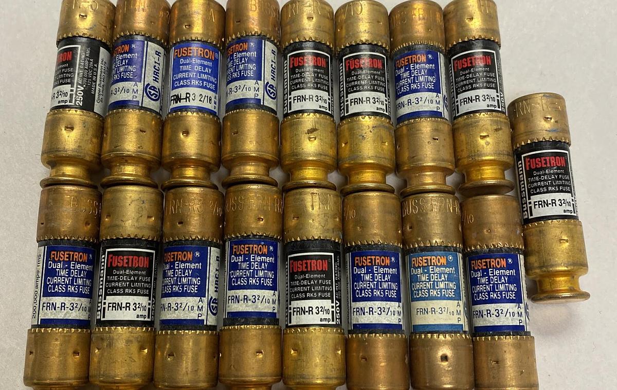 COOPER BUSSMANN,FRN-R-3-2/10,FUSETRON FUSE LOT OF 17 NEW NO BOX