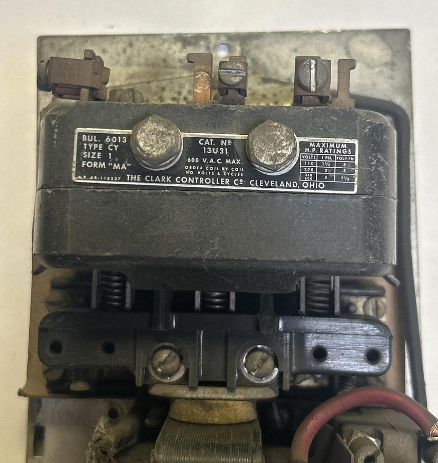 Used CLARK,13U31,CONTACTOR SIZE 1 600V