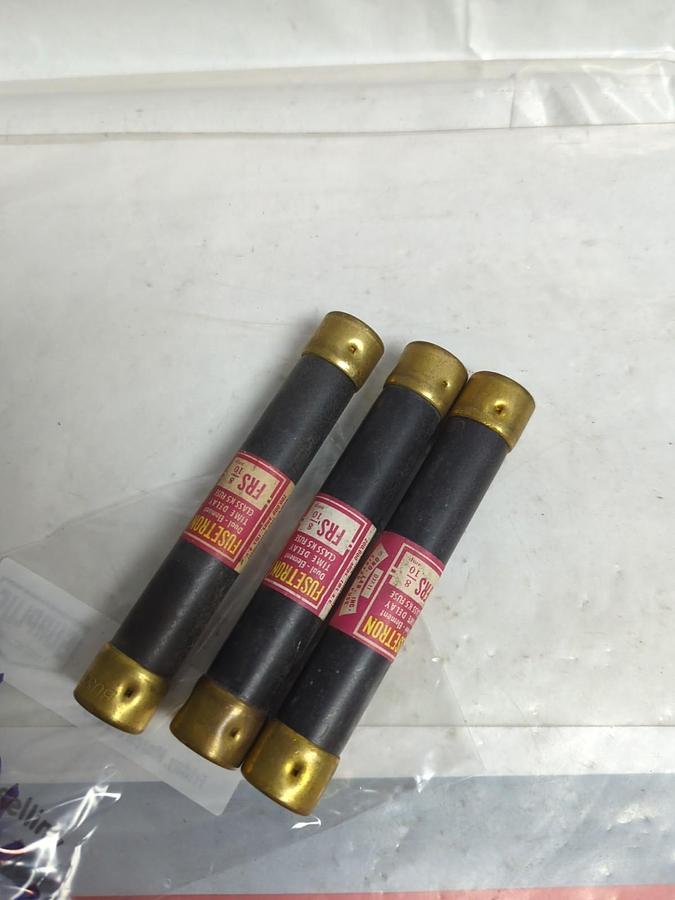 Used COOPER BUSSMANN,FRS-8/10,FUSETRON 8/10 AMP FUSE LOT OF 3 PRE-OWNED