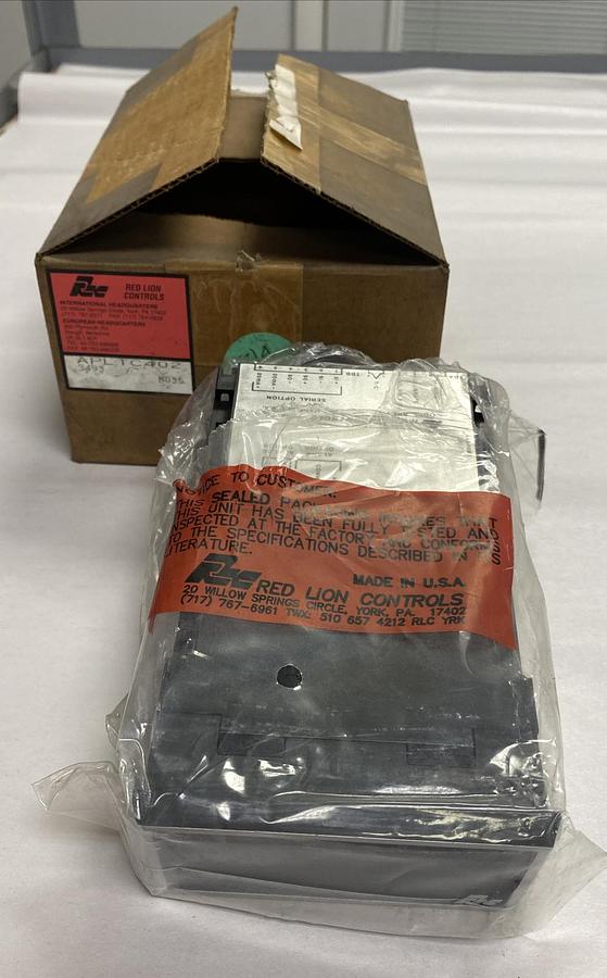 RED LION CONTROLS,APLTC402,PANEL METER 115VAC 50/60HZ NEW