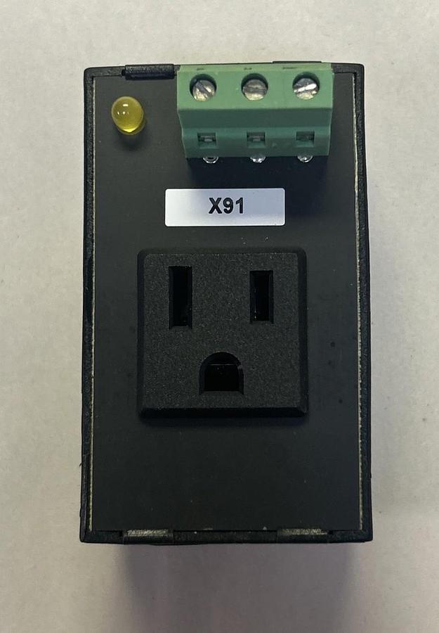 Used MURR ELEKTRONIK,676166,PANEL RECEPTACLE 15A 110V