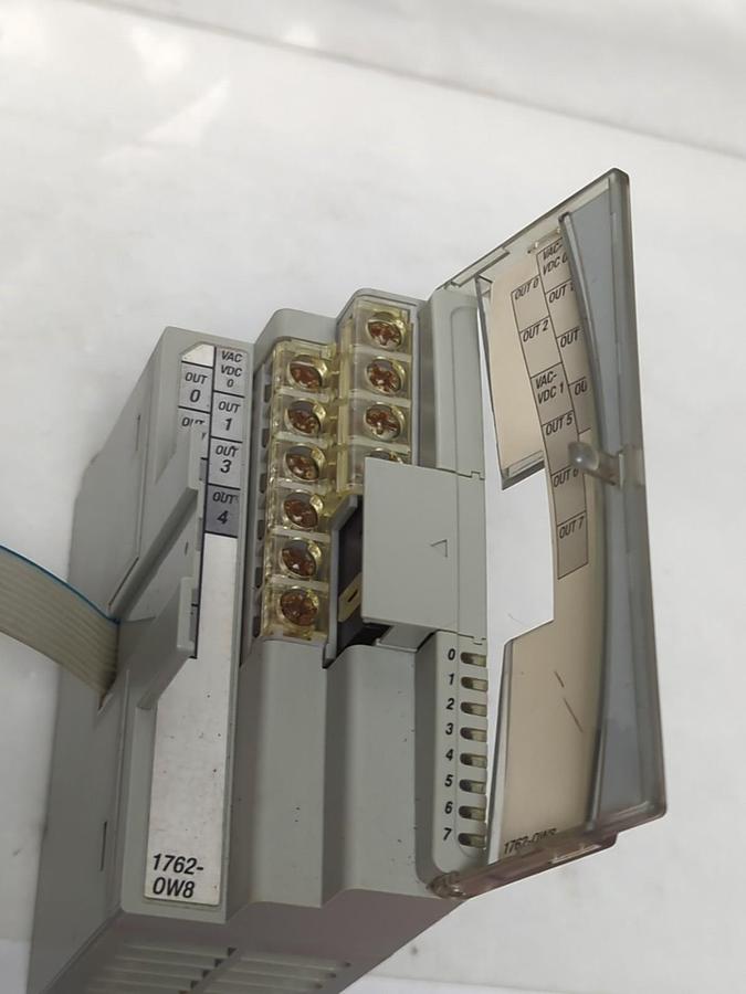 Used ALLEN BRADLEY,1762-OW8,ANALOG OUTPUT MODULE SER A REV A PRE-OWNED