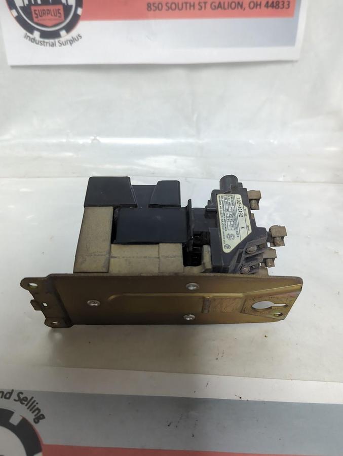 Used ALLEN BRADLEY,702-A0A92,SERIES K CONTACTOR SIZE-0 PRE-OWNED