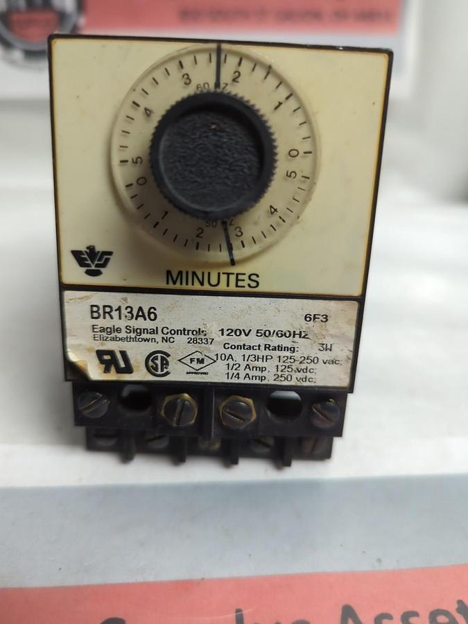 Used EAGLE SIGNAL,BR13A6,TIME DELAY RELAY 0-5 MINUTES PRE-OWNED