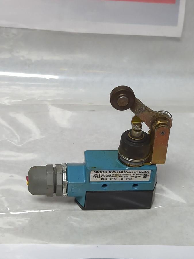 Used HONEYWELL,BZE6-2RN2,MICROSWITCH LIMIT SWITCH PRE-OWNED