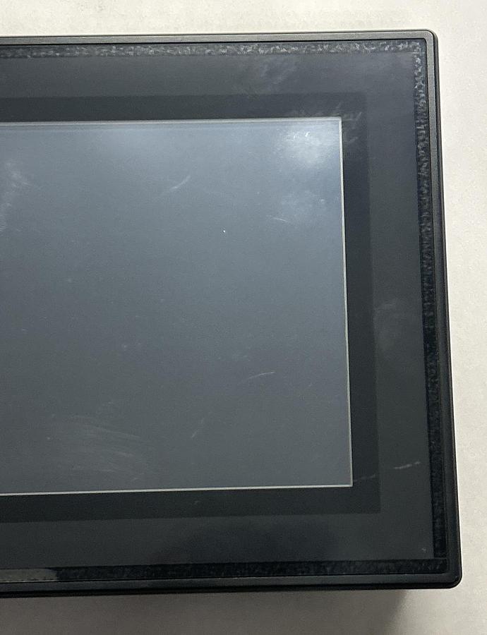 Used KEYENCE,VT3-V7,TOUCH PANEL