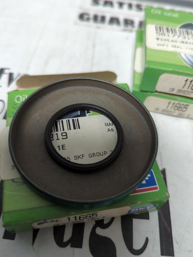 SKF,11665,OIL SEALS 30MM X 62.16MM LOT OF 3 NOS