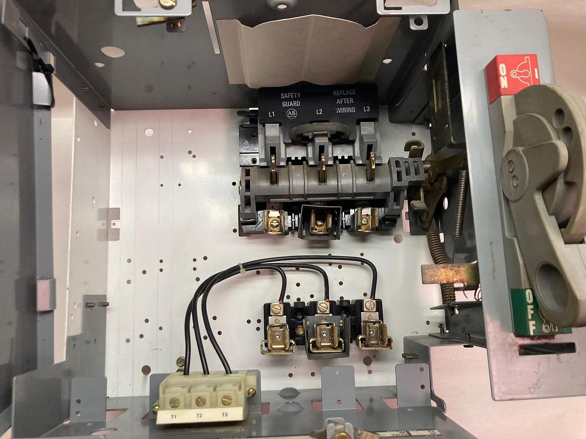 Used Allen Bradley,2100 2192F,30 Amp 12 Inch MCC Disconnect Feeder Bucket