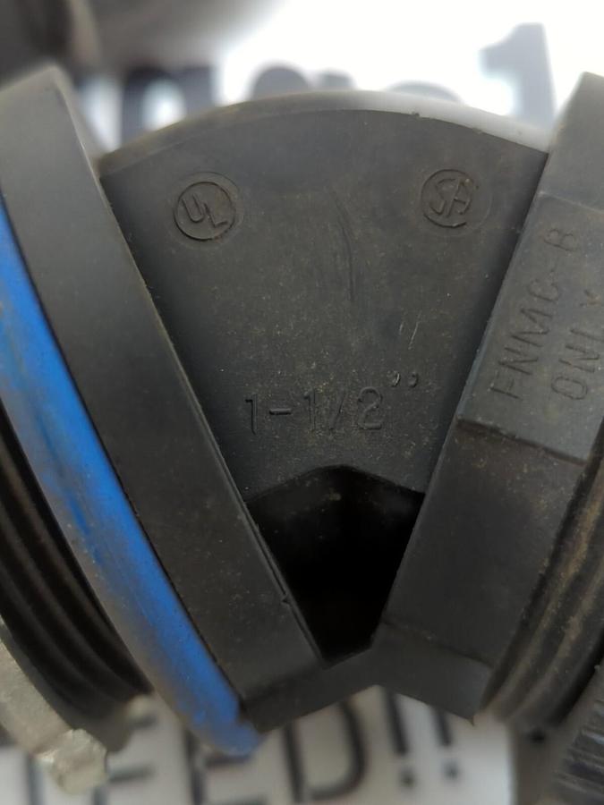 THOMAS & BETTS,1-1/2 INCH,CONDUIT CONNECTORS 45 DEGREE LOT OF 3 MISSING BOX