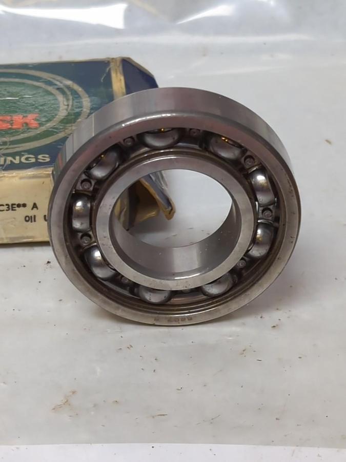 NSK,6207RUC3,BALL BEARING NOS