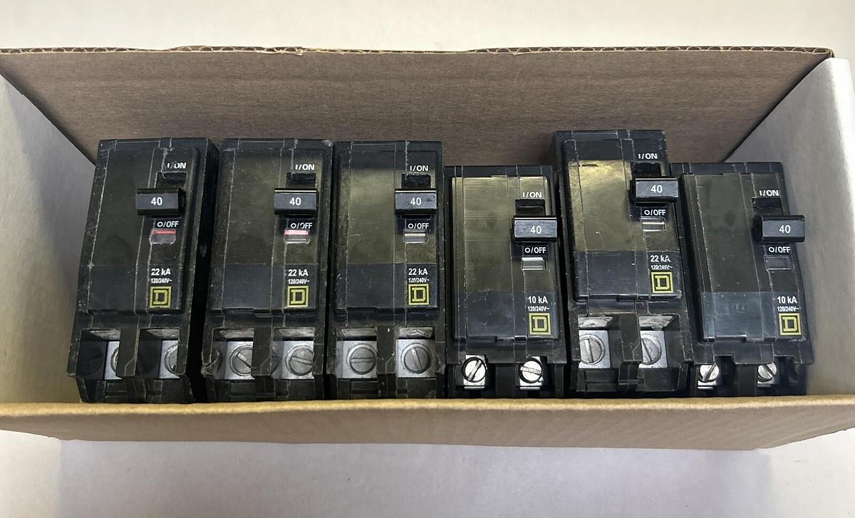 Used SQUARE D,QOB240,CIRCUIT BREAKER 40A 120/240V 2P LOT OF 6