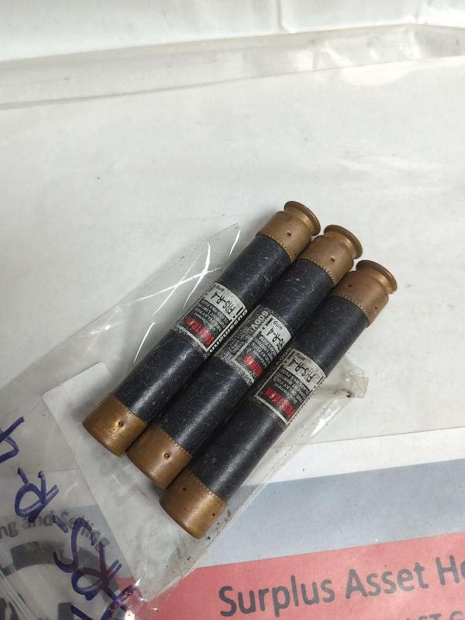 Used COOPER BUSSMANN,FRS-4,FUSETRON 4 AMP FUSE LOT OF 3 PRE-OWNED