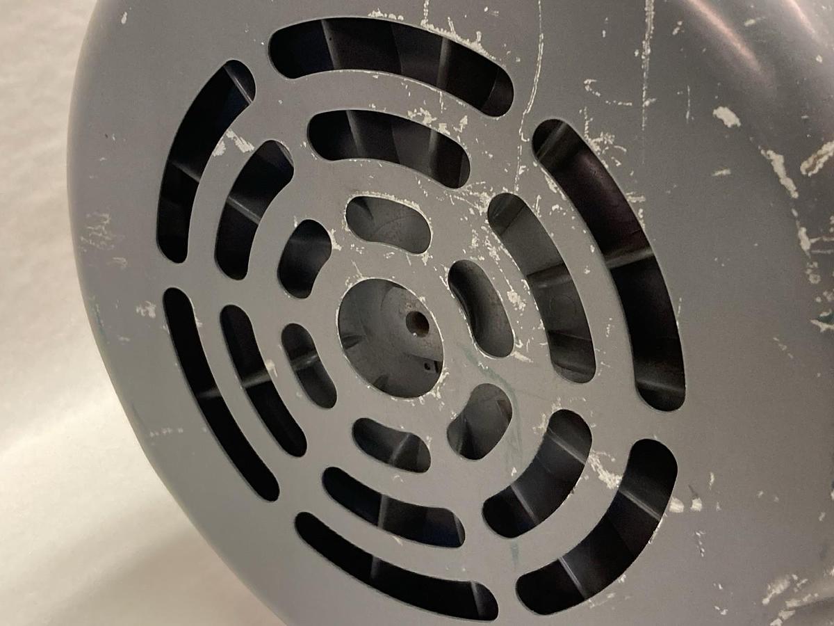 Used Dayton LR-22132, Model 3N559B,3-Phase Tri-Volt Industrial Motor 3Hp 3500rpm 60Hz