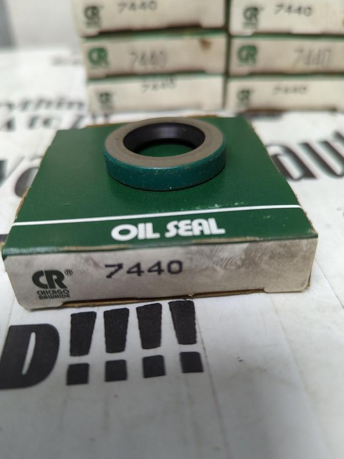 CHICAGO RAWHIDE,7440,OIL SEALS LOT OF 11 NOS