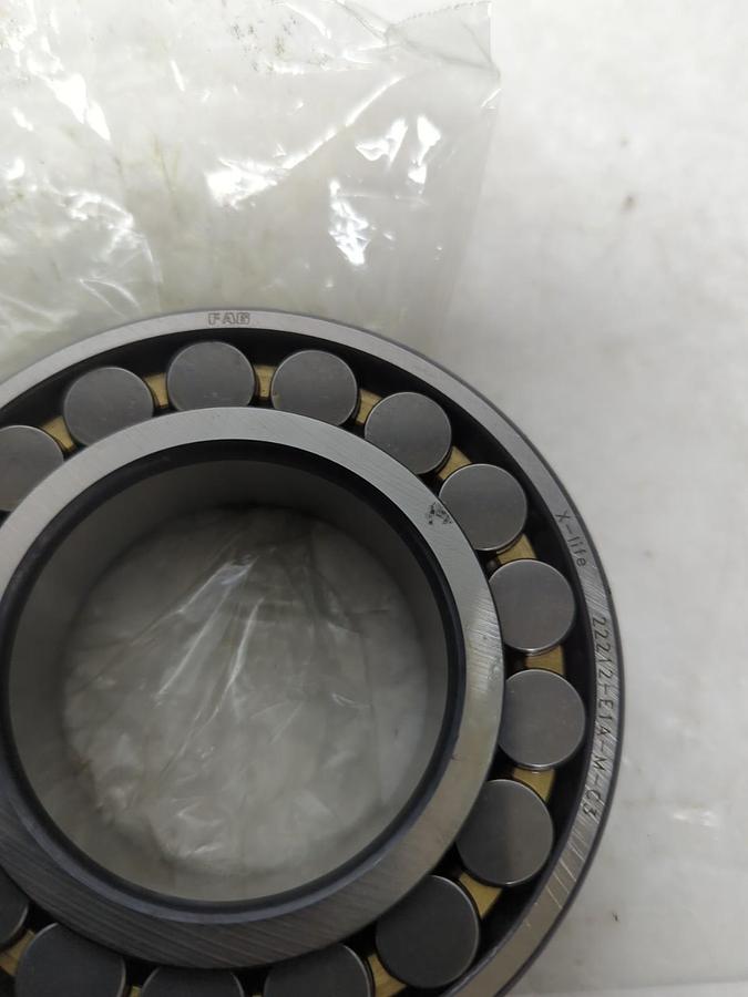 Used FAG,22212-E1A-M-C3,SPHERICAL BALL BEARING 60MM X 110MM X 28MM PRE-OWNED