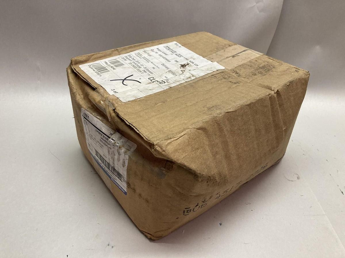 Used Thomas & Betts Superstrut,703 1,EMT Strut Clamp 1 Inch Box of 100