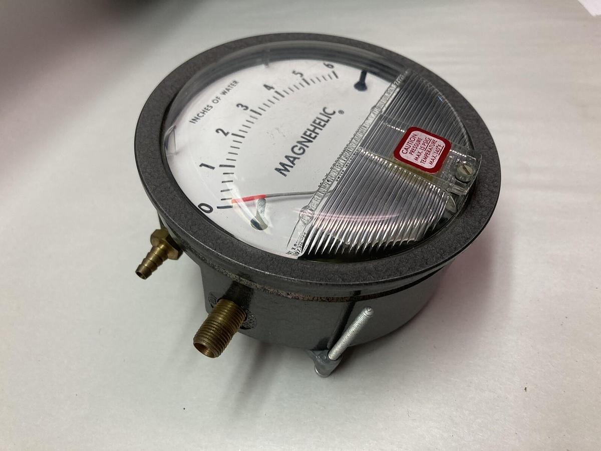 Dwyer,2006C,Magnehelic Differential Pressure Gauge 15 PSIG