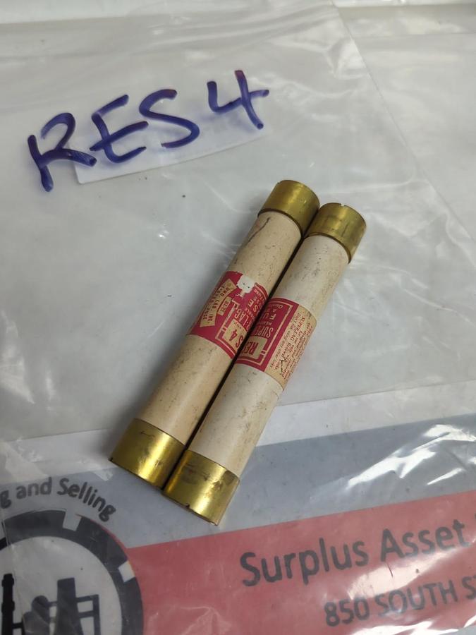 COOPER BUSSMANN,RES-4,RENEWABLE FUSE 4 AMP LOT OF 2 PRE-OWNED