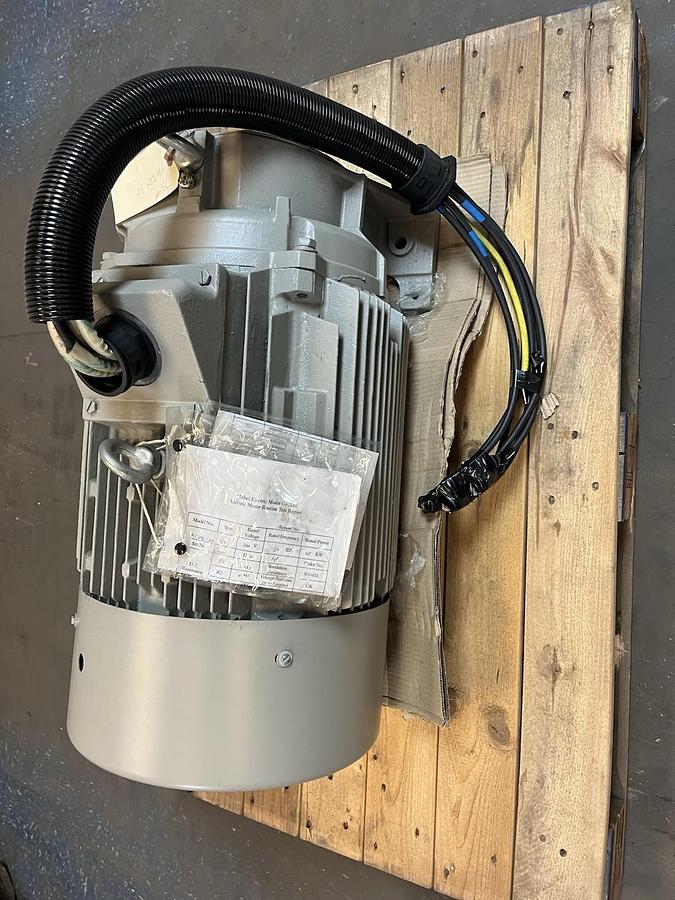 Used ATLAS COPCO,ITT0G9BCAYF11D002,COMPRESSOR MOTOR 200V 200L 45KW 3550RPM