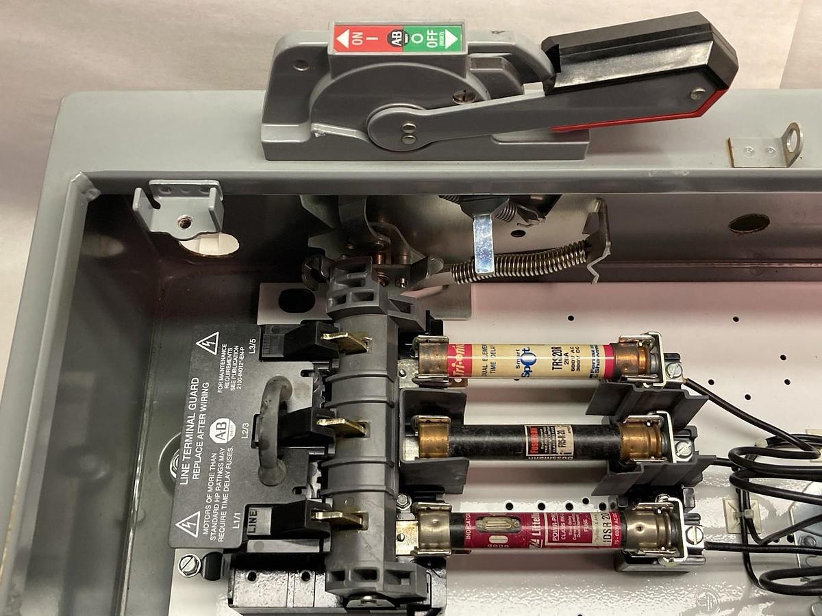 Allen-Bradley,512-BDB-6P-24R,Combination Starter NEMA Size 1 Type 3R/4/12