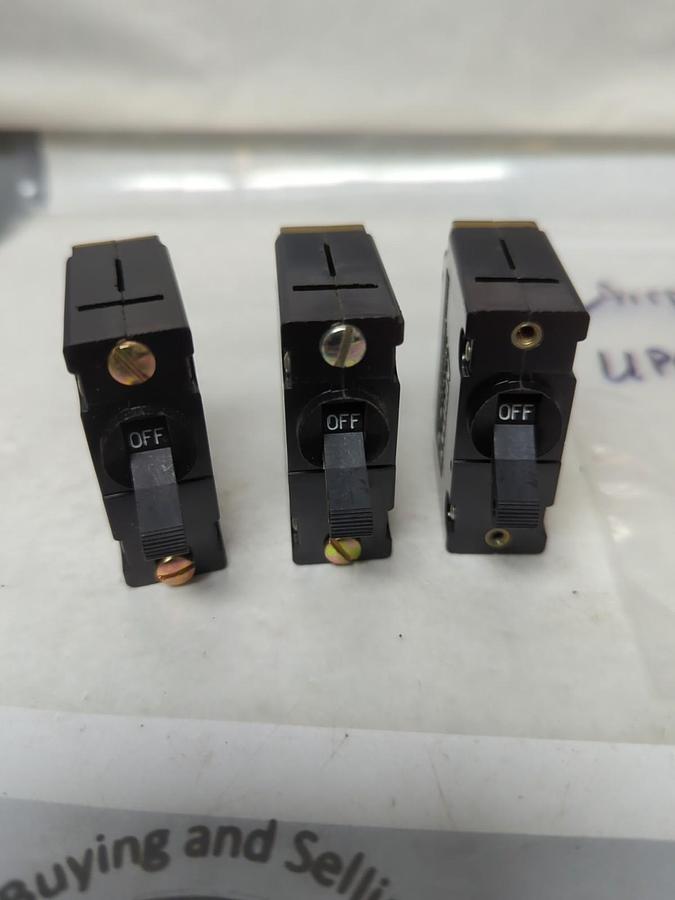 Used AIRPAX,UPG1-1REC2-6349-1,CIRCUIT BREAKER 3 AMP LOT OF 3 PRE-OWNED