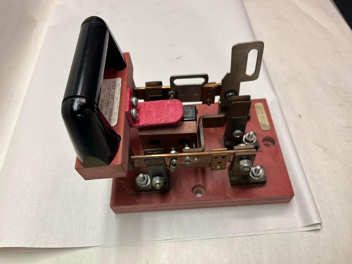 Used CANADIAN SHUNT,REA-51-602-FPLZ,KNIFE SWITCH 60AMP