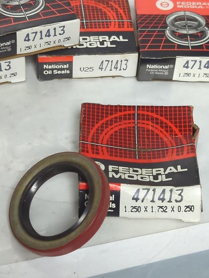 NATIONAL OIL SEAL,471413,OIL SEAL 1.24X1.752X.250 LOT OF 6 NOS