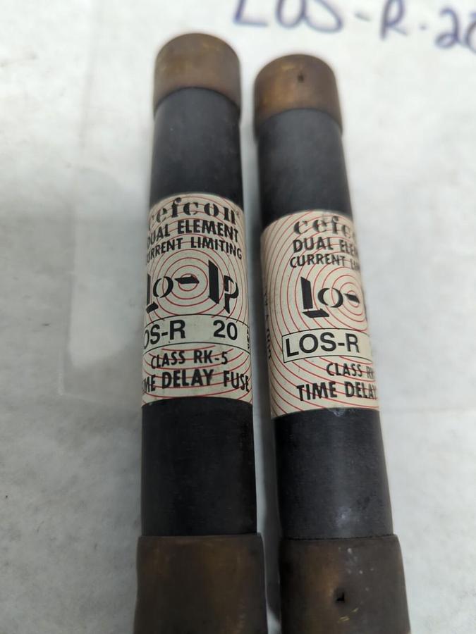 Used CEFCO,LOS-R-20,TIME-DELAY 20 AMP FUSE LOT OF 2 PRE-OWNED