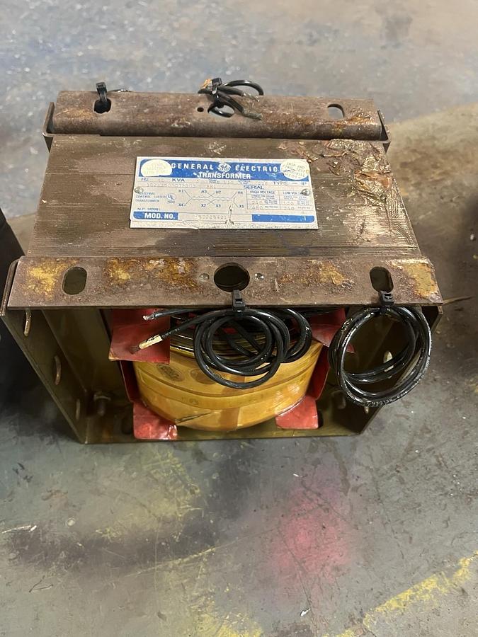 Used GE,302A3600CGP305,TRANSFORMER 5KVA HV 240X480 LV 120X240 1PH