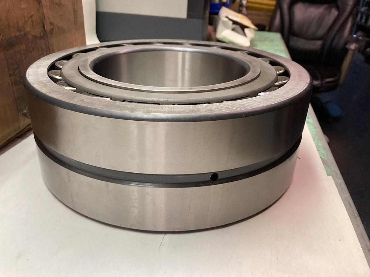 Used SKF,23230 CJ/W33,Spherical Roller Bearing