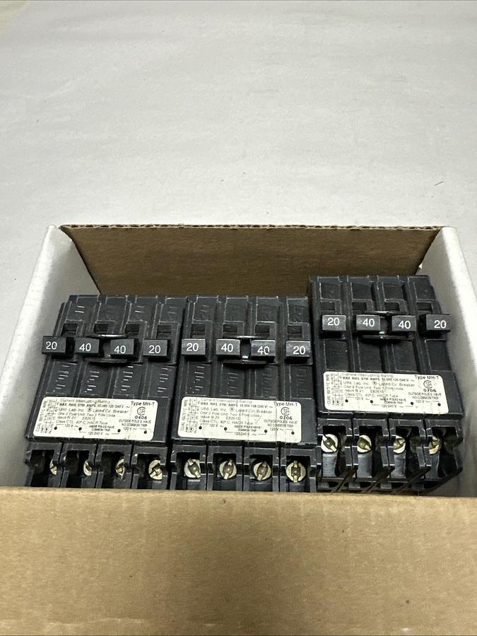 Murray,MP24020,20/40/20 Triplex Circuit Breaker LOT of 3