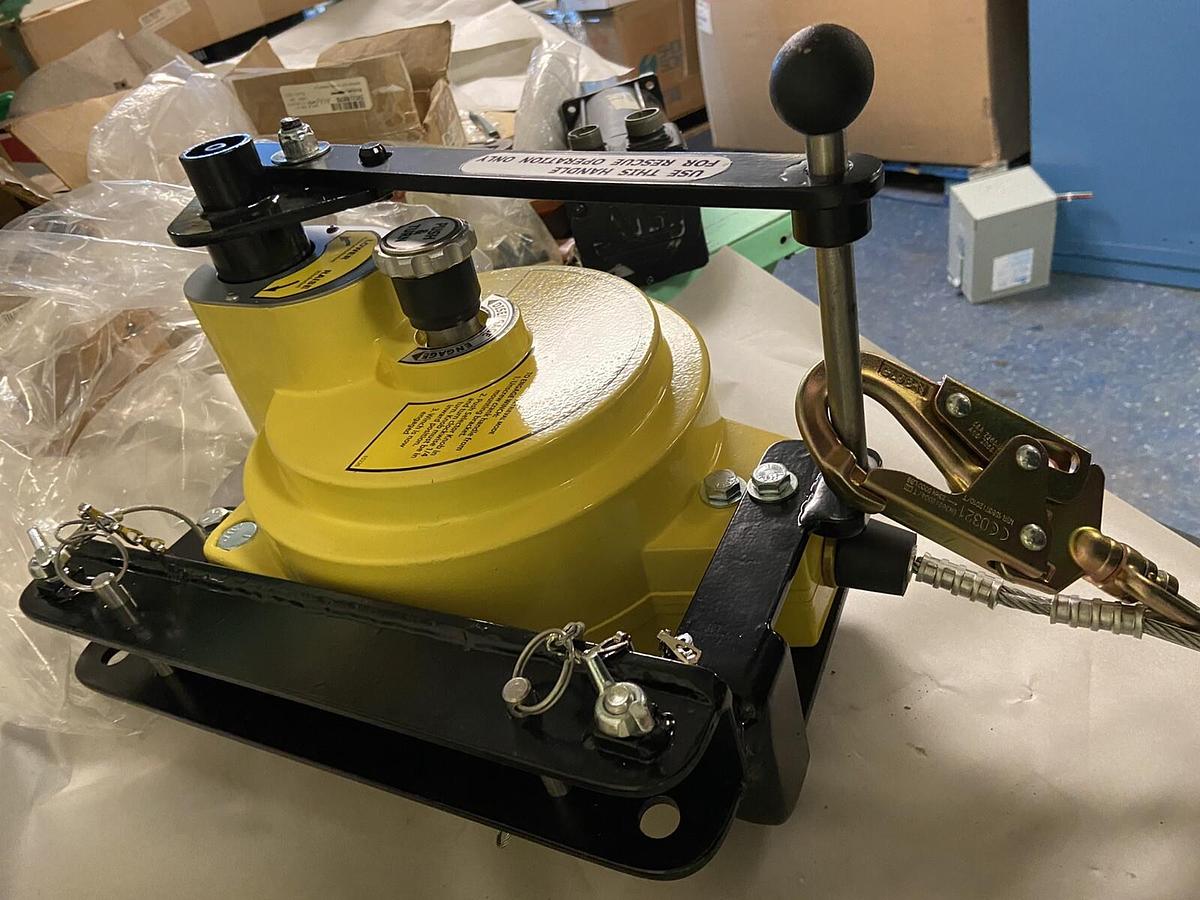 Used GEMTOR,RS3-50,Retrieval Winch 3/16 INCH 50Ft Cable Max 310Lbs